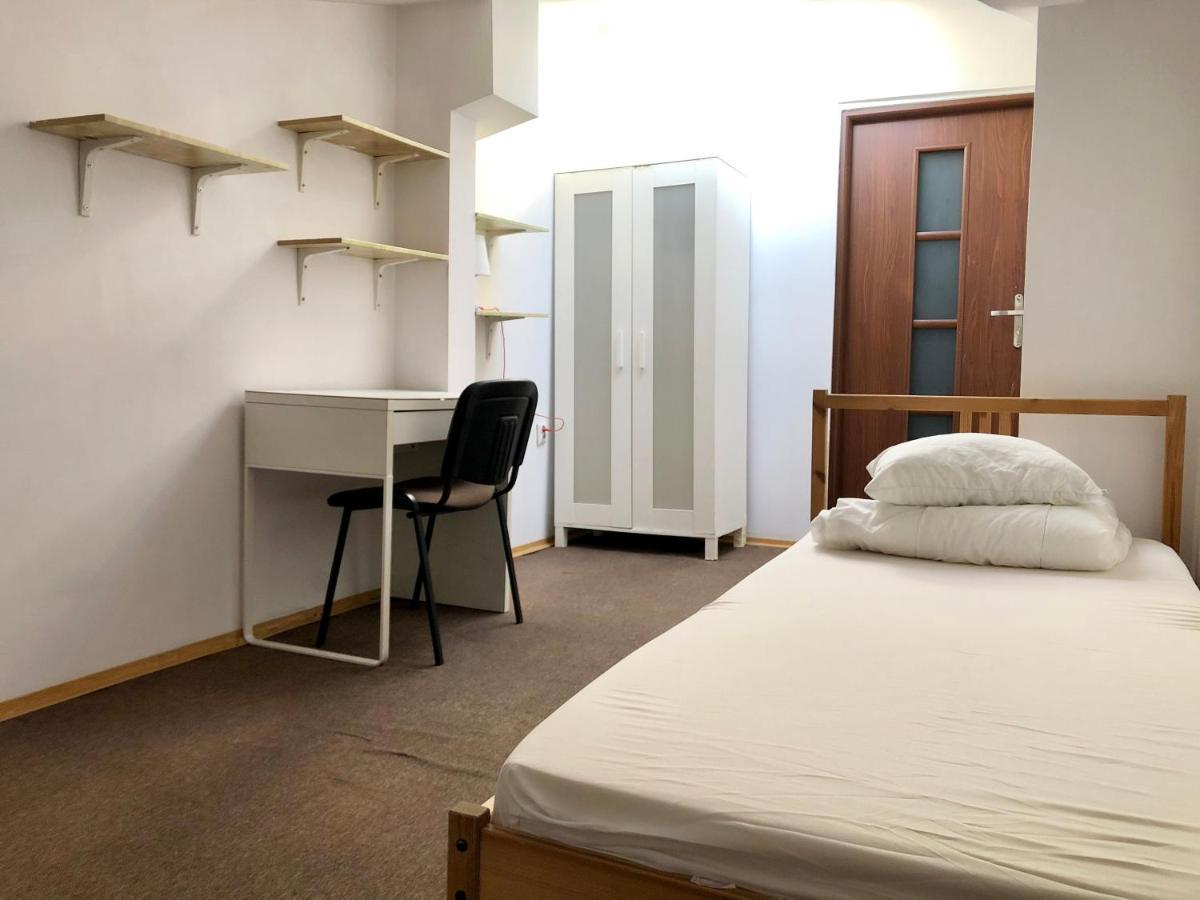 Student-House Kazimierzowska Hostel Varsó Kültér fotó