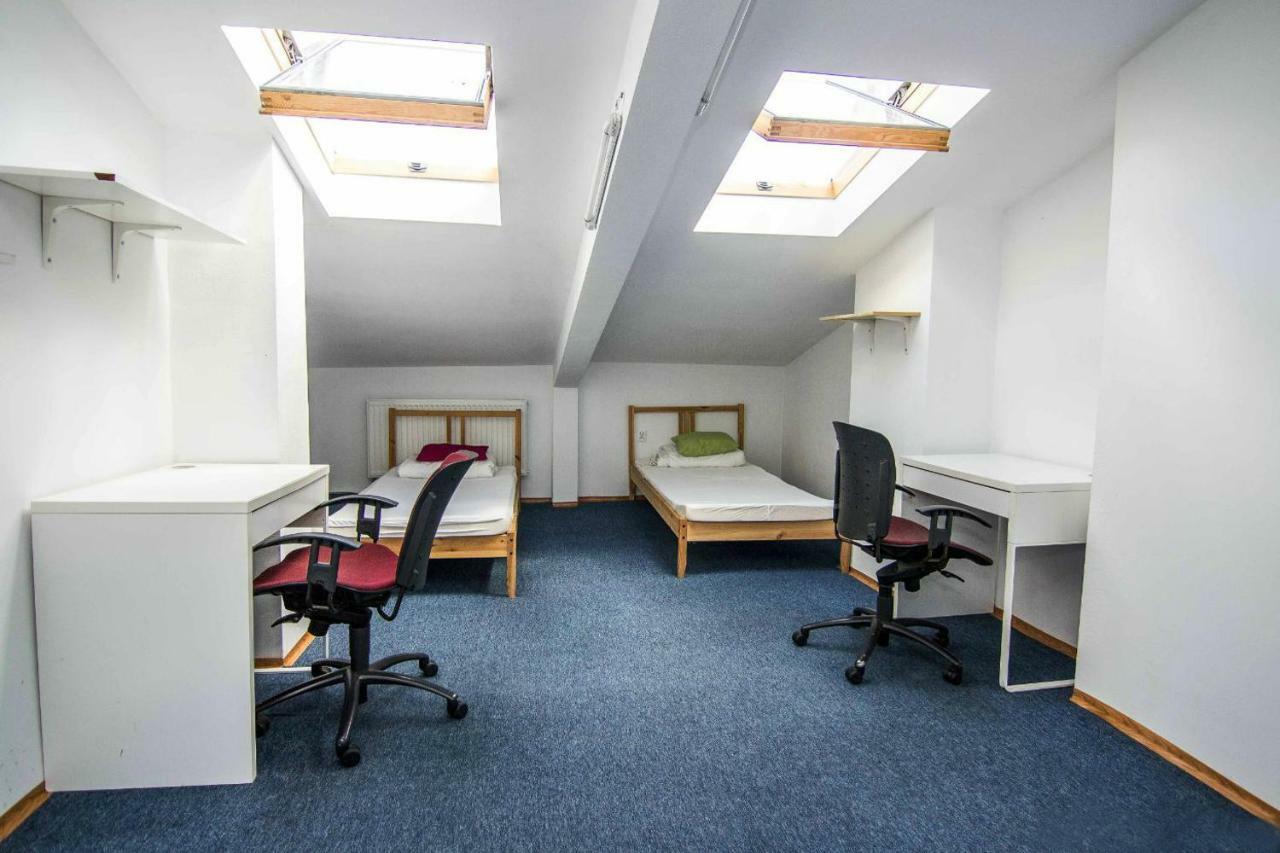 Student-House Kazimierzowska Hostel Varsó Kültér fotó